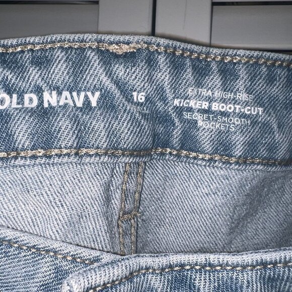 OLD NAVY Extra High Rise Boot Cut Jeans with Secret Smooth Pockets Size 16Tall - Picture 5 of 7